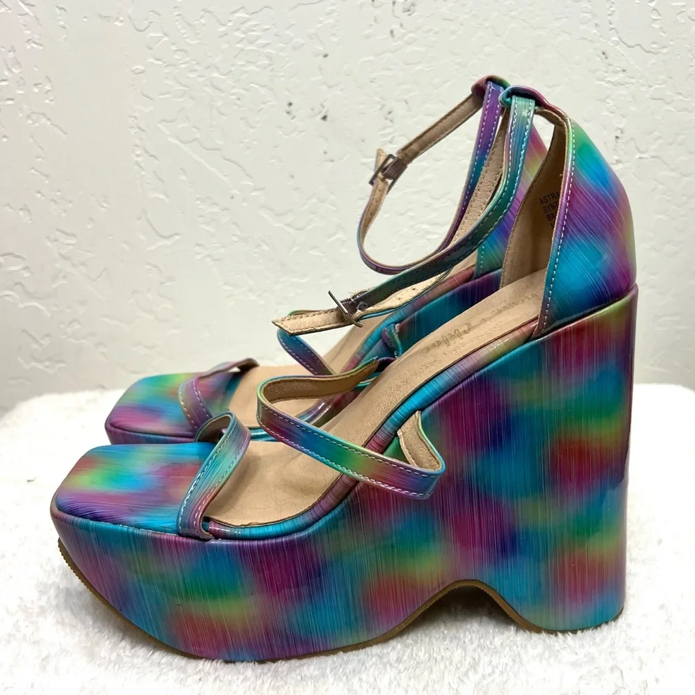 Chase & Chloe Astra Platform Wedge Multicolor Ankle Strap Sandals Size 8